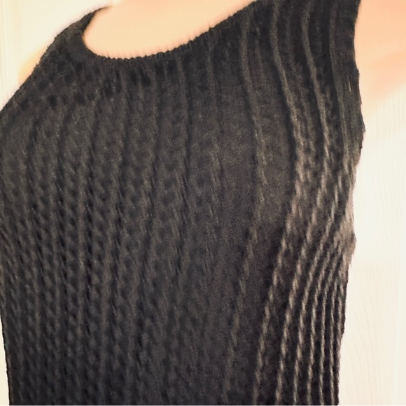 Volcom Fishnet Sweater Midi Dress
Black S - Picture 6 of 12